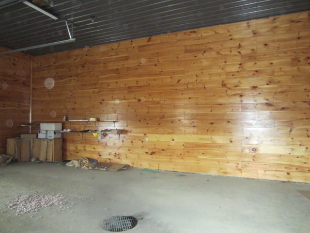 29 Sawmil Lane, Island Falls, ME 04747